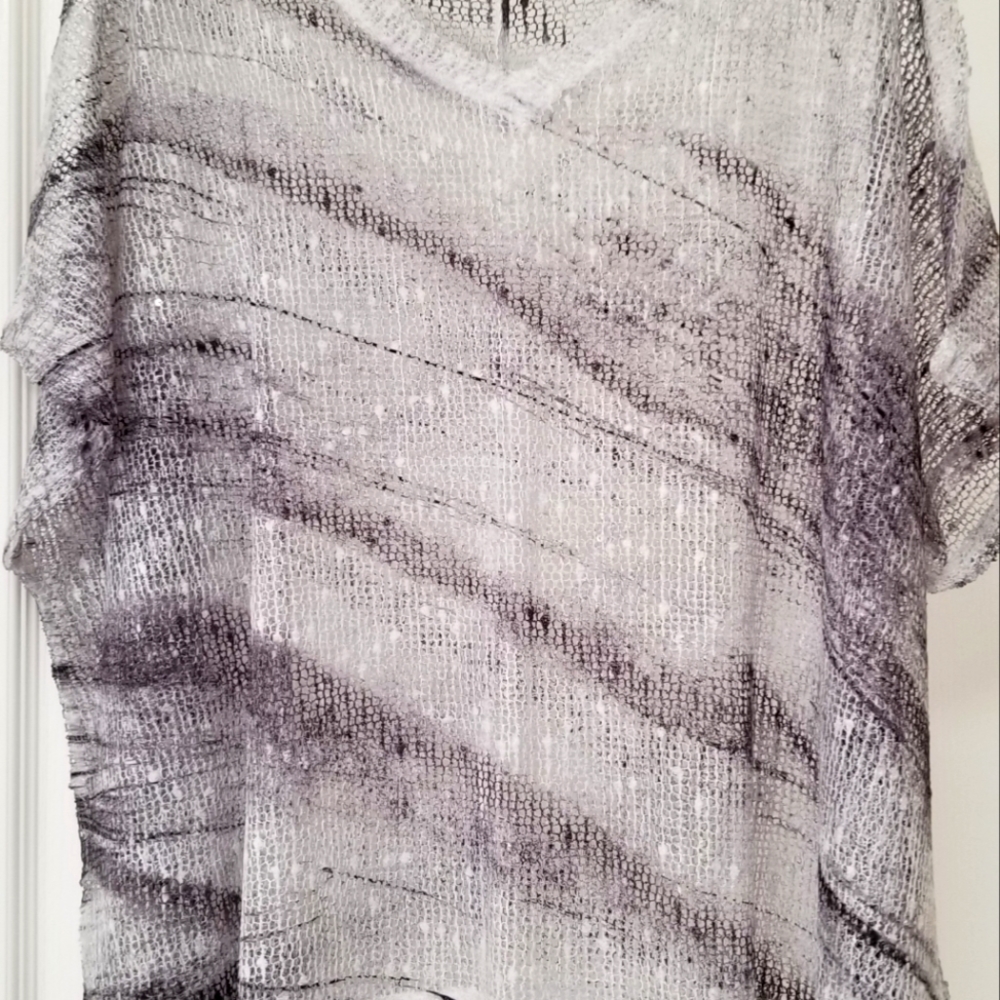 Knit  topper like new